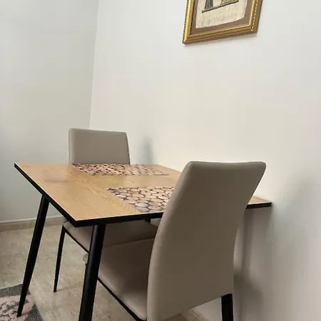 Cozy Flat In The City Center Tirana Exterior photo